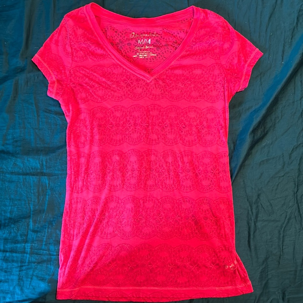 Aeropostale hot pink v neck tee with sheer floral stripes.  Size M.